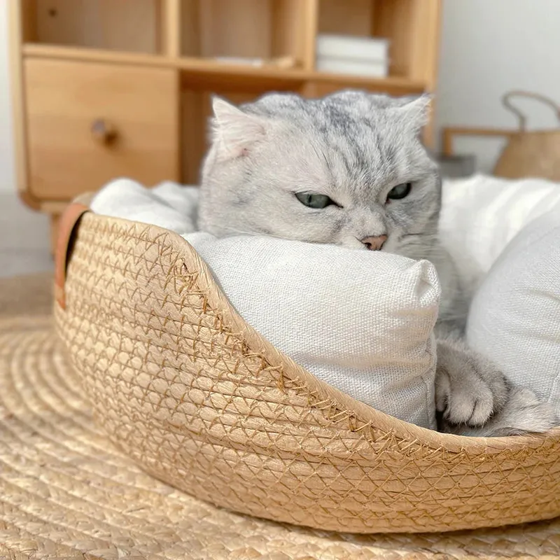 Handmade Bamboo Weaving Pet Bed for Cats