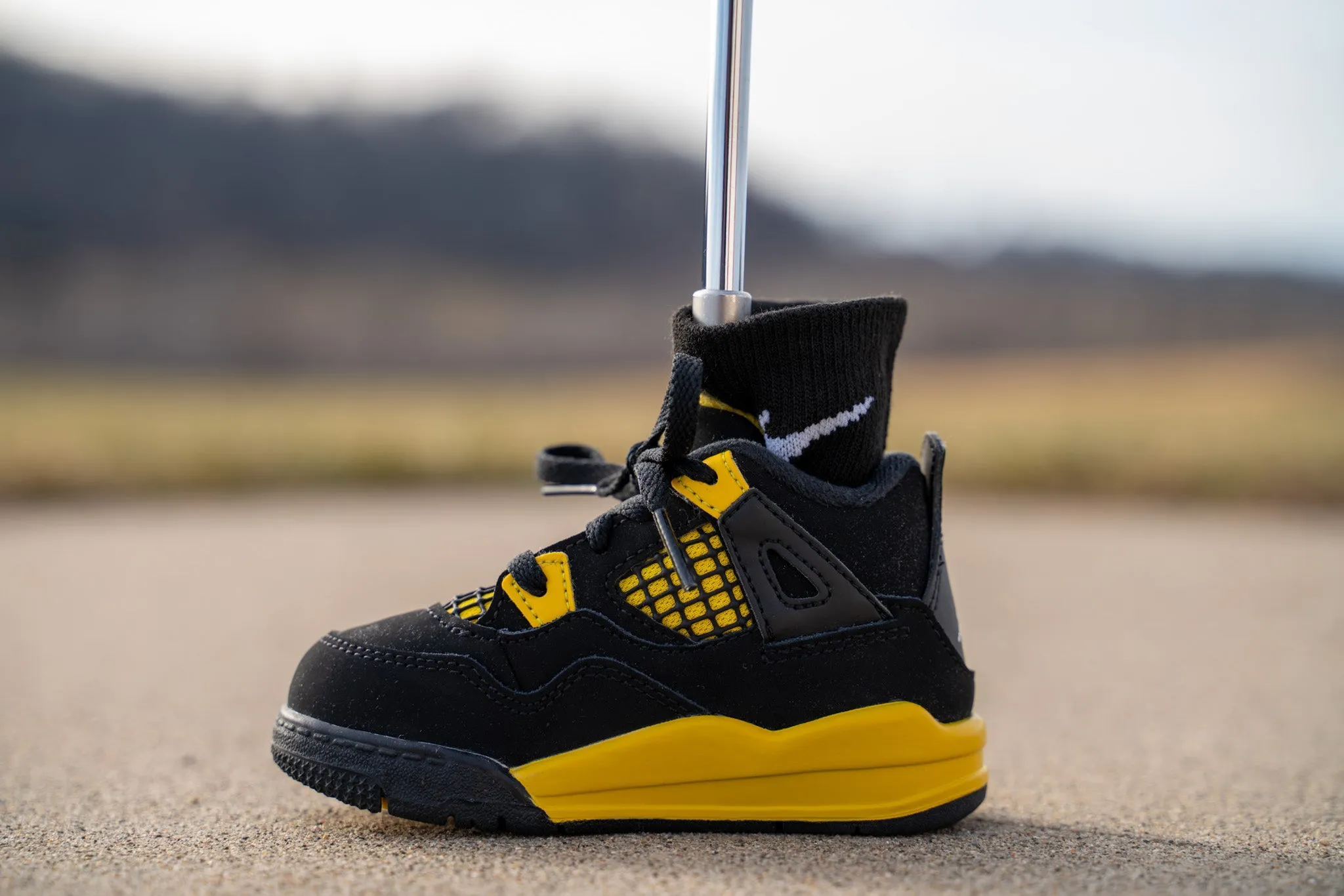 Jordan 4 Retro [TOUR YELLOW] Standing Sneaker Putter Cover