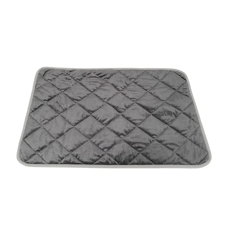 Thermal Pet Mat for Small and Medium Pets - Anti-Slip, Breathable & Washable